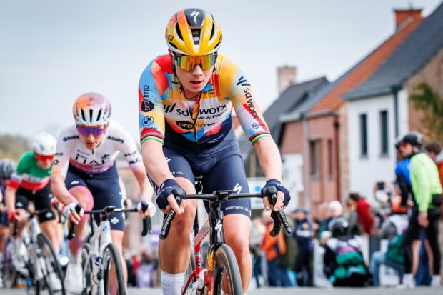 "Estoy en el nivel que quiero estar": Lotte Kopecky dice que "realmente no le importa" si sus rivales la ven como la favorita del Tour de Flandes