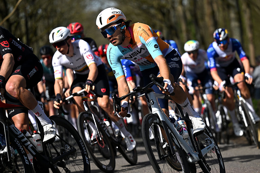 Kiaan Watts de Nueva Zelanda y el equipo NSN Cycling compiten durante la 114ª Scheldeprijs 2026