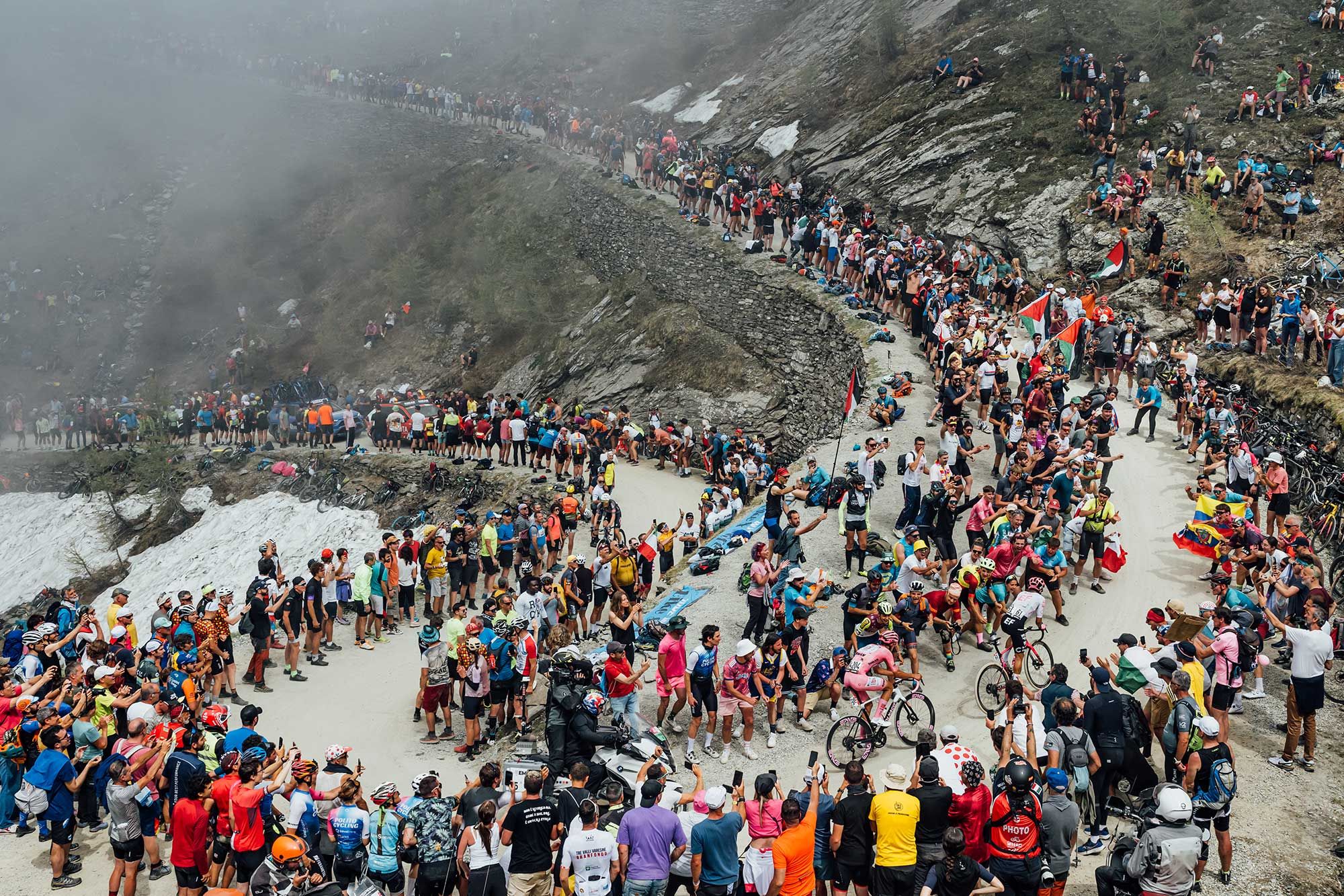 Oferta exclusiva: obtenga hasta un 88 % de descuento en Surfshark VPN y vea el Giro de Italia, el Tour de Francia y lo mejor del ciclismo WorldTour desde cualquier parte del mundo.