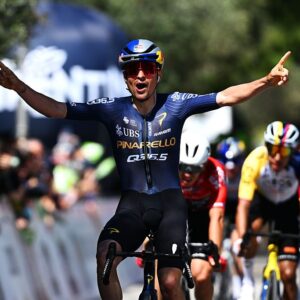 2026 Tour of the Alps: Tom Pidcock wins stage 3