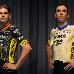 Visma-Lease a Bike presenta diseños de camisetas del Tour de Francia inspirados en Gaudí antes de la Gran Départ en Barcelona