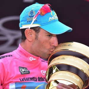 Vincenzo Nibali celebrates the overall Giro d'Italia victory in 2016