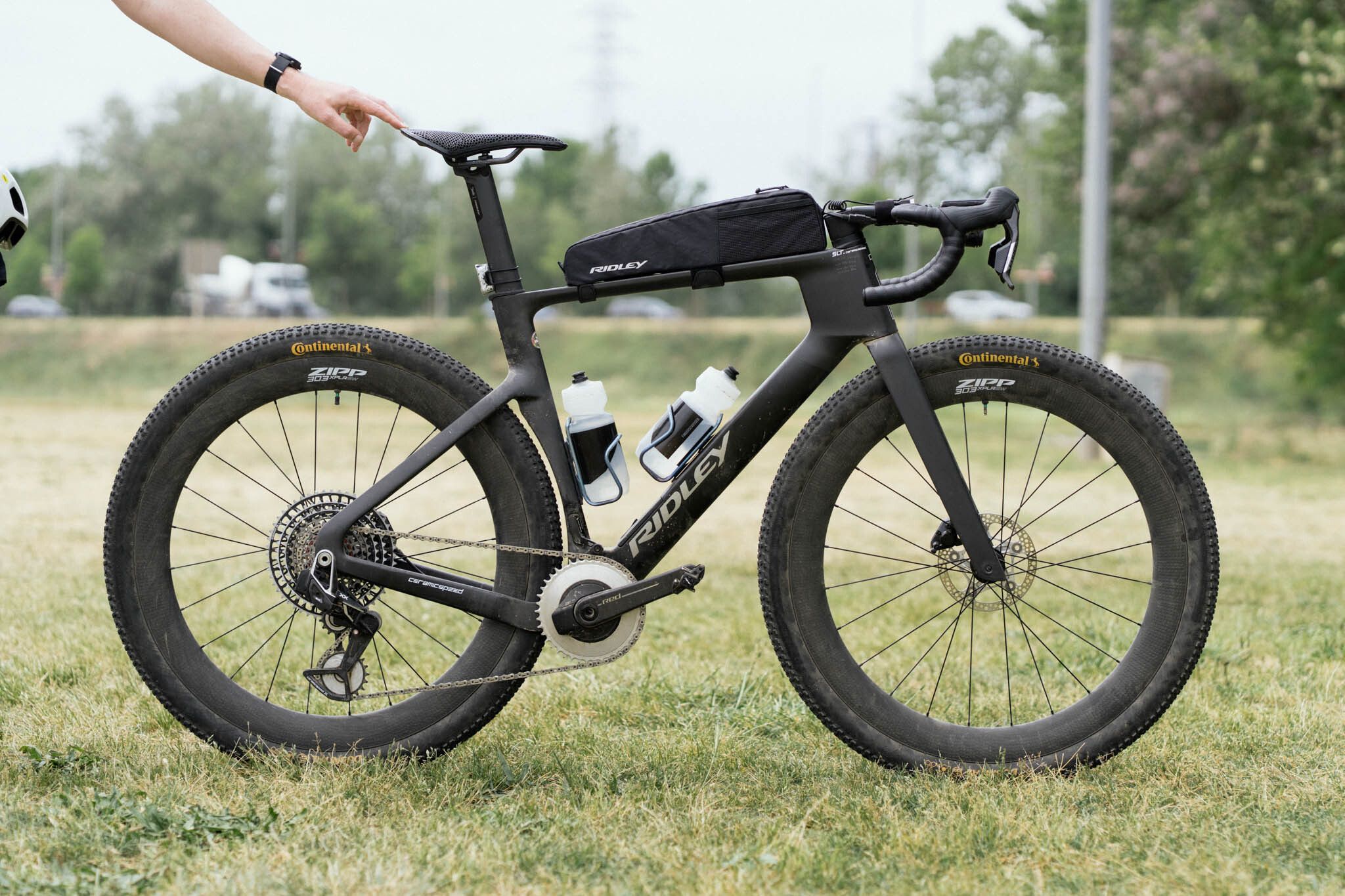 El monstruo inédito del gravel Ridley en The Traka lleva el gravel aerodinámico al límite