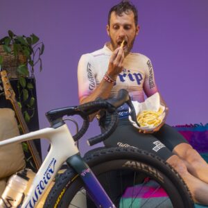 'Una carrera de 10 horas es mi favorita' - Un cuarto título y patatas fritas en la agenda en Traka 360 para Mattia de Marchi