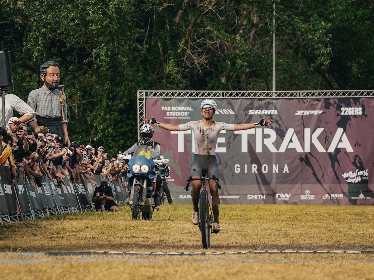 Rosa Klöser gana la Traka 360 en 2026, ampliando la brecha con un esfuerzo en solitario de 90 km