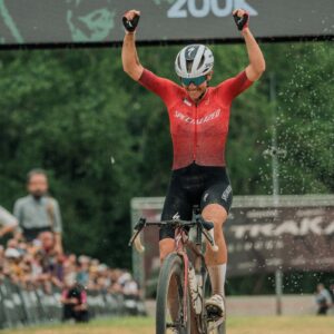 'Qué bueno que La Traka 200 se ganó por habilidad y no por vatios por kilo' – Sofía Gómez Villafañe espera inspirar a los jóvenes a trabajar el manejo de la bicicleta