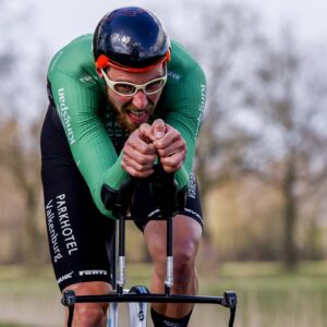 "No me siento bienvenido en el ciclismo": Jan-Willem van Schip habla tras su última descalificación