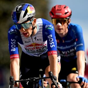 'Jai es un poco mayor, tal vez también un poco más sabio': Red Bull intenta mantener el equilibrio entre el ex ganador Hindley y la estrella local sin restricciones Pellizzari en el Giro de Italia
