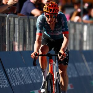 INEOS Grenadiers Dutch rider Thymen Arensman crosses the finish line of the 14th stage of the Giro d'Italia 2026 - Tour of Italy cycling race between Aosta and Pila (Gressan), Italy
