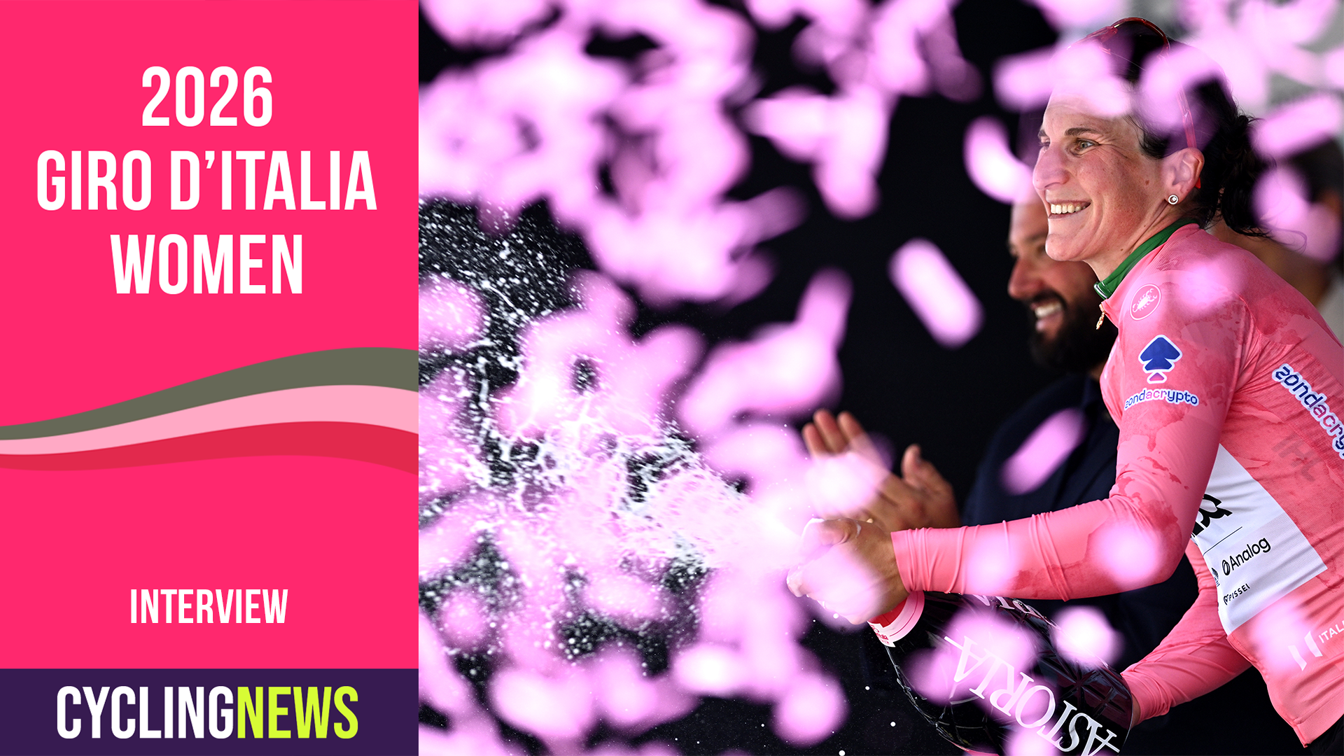 Elisa Longo Borghini celebra ganar el Giro de Italia femenino