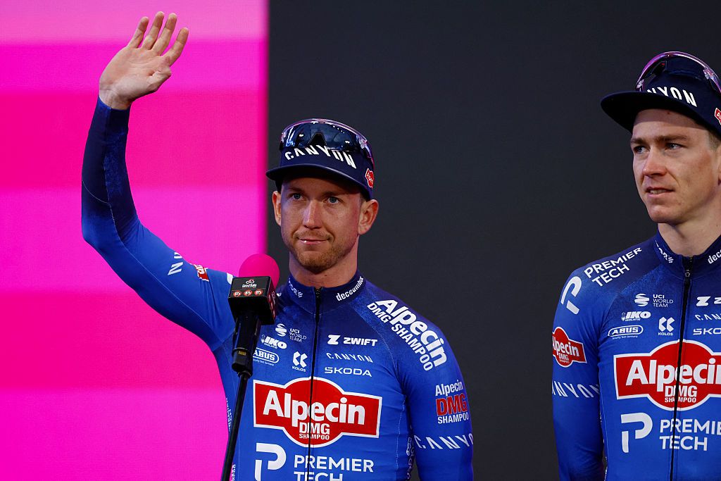 Kaden Groves waves at the crowd during the Giro d'Italia 2026 team presentation
