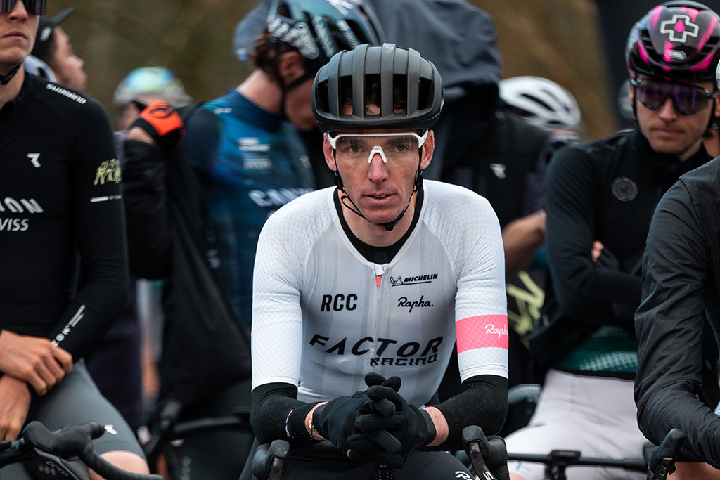 Romain Bardet (Factor Racing) comenzó su temporada europea en Santa Vall y quedó segundo en la general en la primera cita de las Gravel Earth Series para 2026.