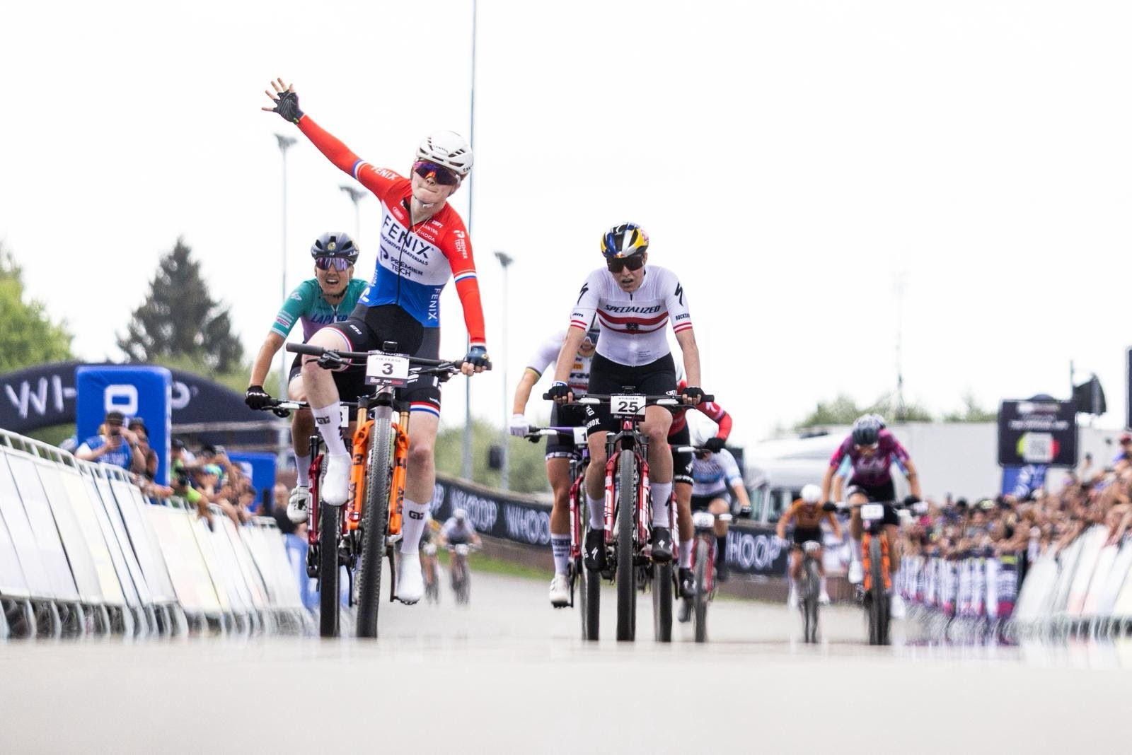 Puck Pieterse (Alpecin-Premier Tech) gana el Nové Město Na Moravě XCC