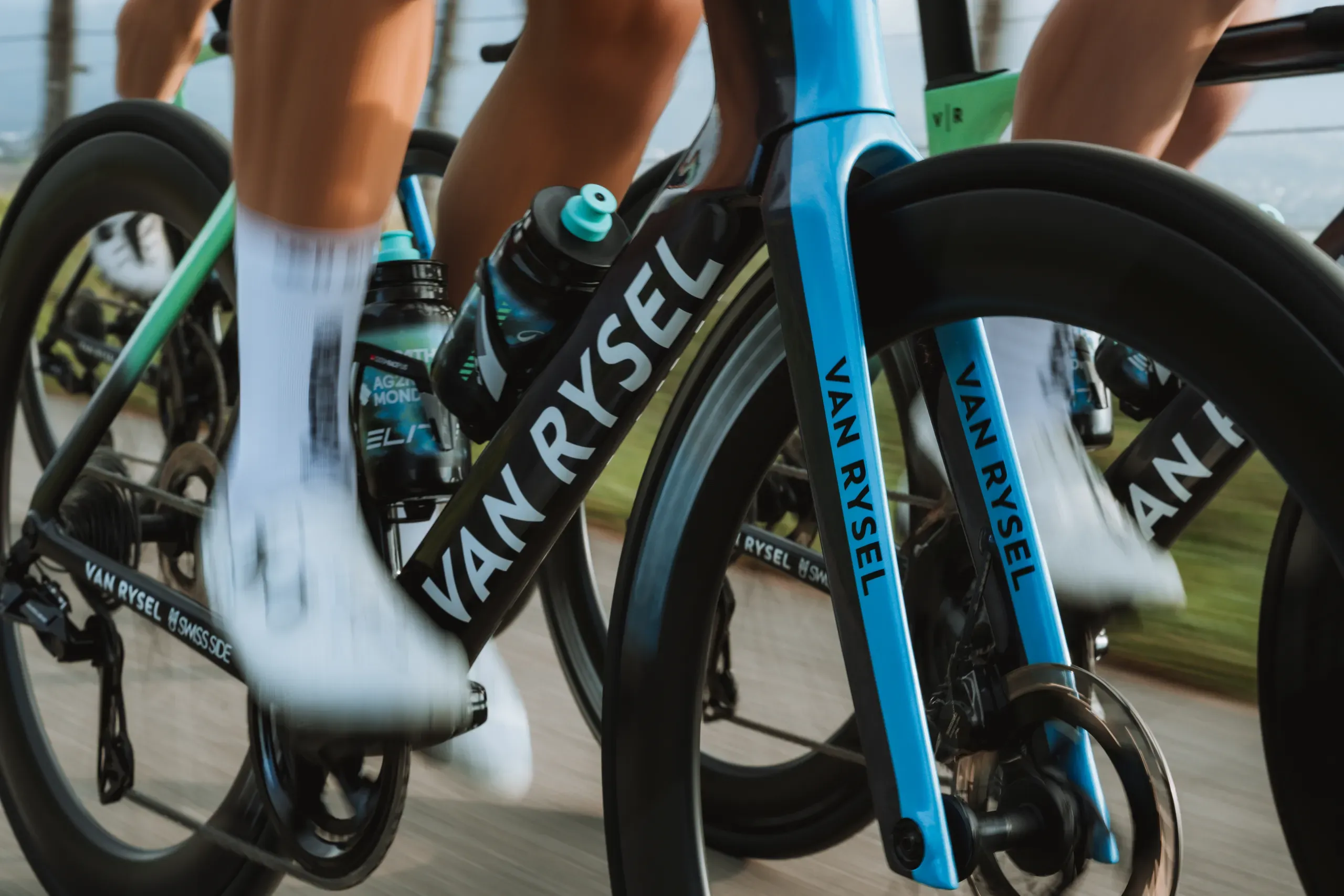 Close up details of the Van Rysel RCR-R Pro Team Edition