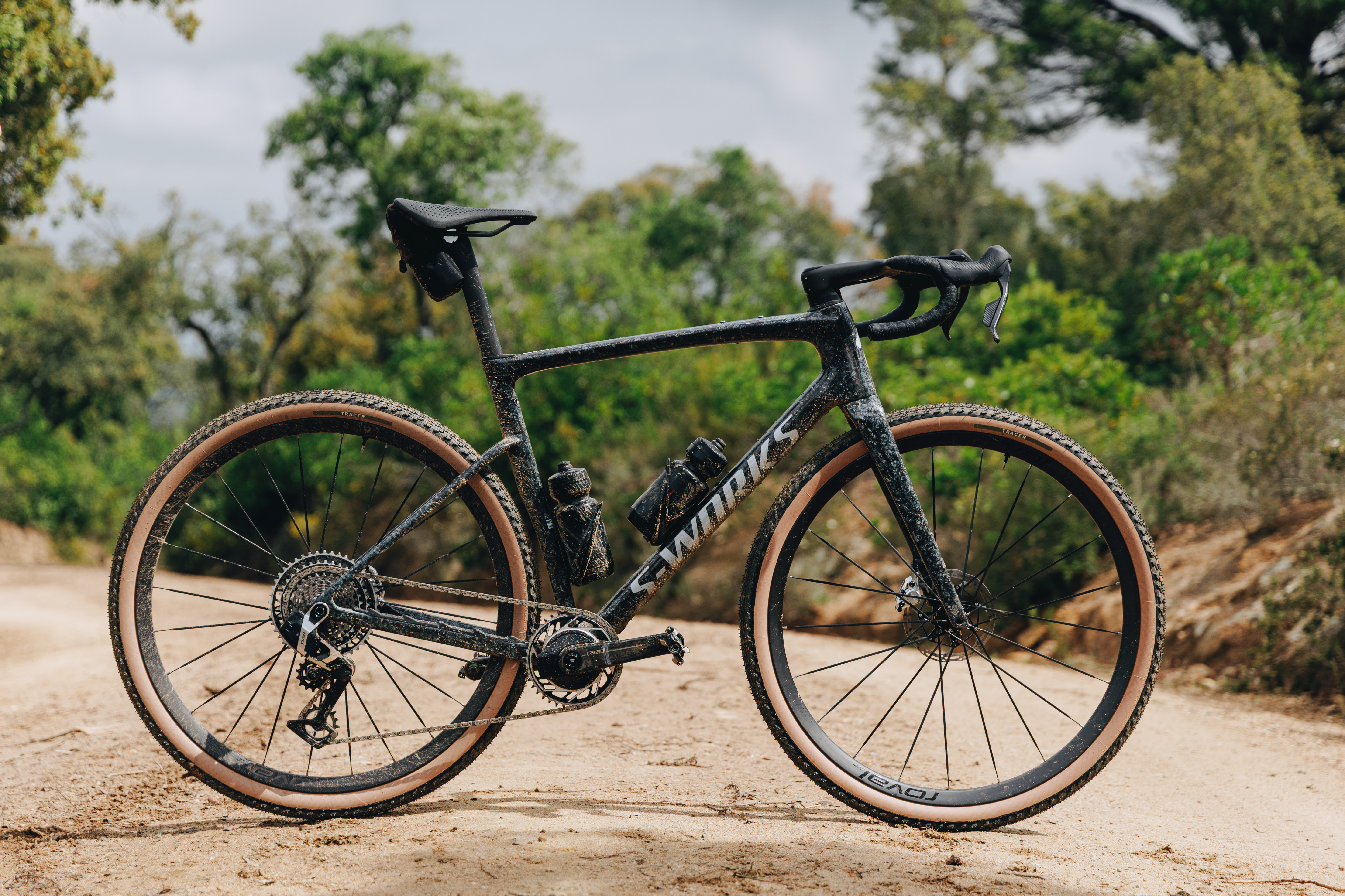 El nuevo S-Works Crux se encuentra en lo alto de un camino de grabel