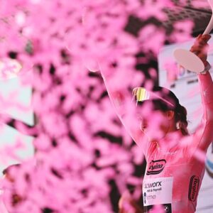 Clasificación general femenina del Giro de Italia: Maglia rosa se mantiene firme mientras los velocistas luchan en la etapa 6