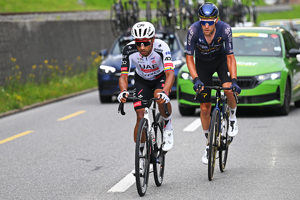 BAD RAGAZ, SUIZA - 19 DE JUNIO: (LR) Jhonatan Narvaez de Ecuador y UAE Team Emirates - XRG y Xandro Meurisse de Bélgica y Team Pinarello Q36.5 Pro Cycling compiten en la escapada durante el 89.o Tour de Suiza 2026, Etapa 3, una etapa de 157,4 km desde Bad Ragaz a Bad Ragaz / #UCIWT / el 19 de junio de 2026 en Bad Ragaz, Suiza. (Foto de Tim de Waele/Getty Images)