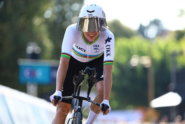 Reusser wearing a big visor on her TT helmet