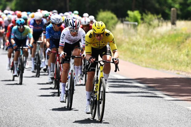 ¿Otro corredor del Tour de Francia en riesgo? Visma-Lease a Bike dice que Edoardo Affini 'será monitoreado' después de un accidente a alta velocidad en el Campeonato Italiano de Ruta