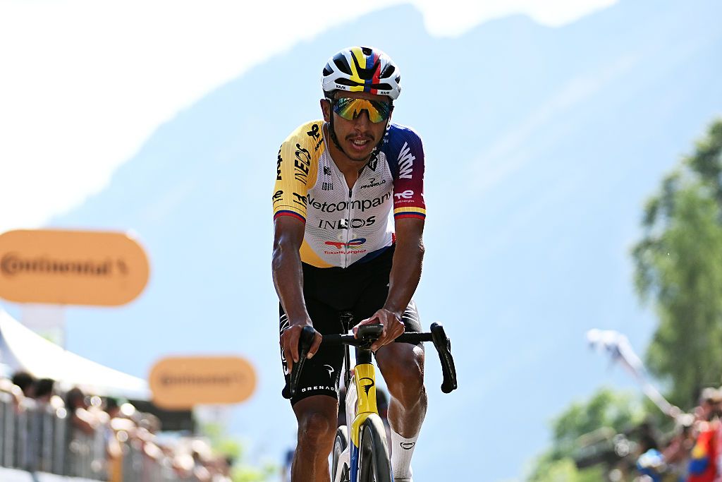 2026 Giro d'Italia: Egan Bernal completes a high mountain stage