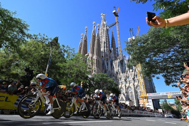 "Un verdadero golpe": Groupama-FDJ United ya está escalando tras la caída del equipo en la contrarreloj del Tour de Francia