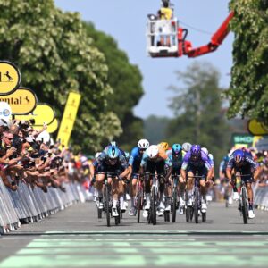 "Está claro que dudó después de no ganar ayer": Alpecin dice que no hay necesidad de entrar en pánico todavía en el Tour de Francia a pesar de otra derrota en el sprint de Jasper Philipsen