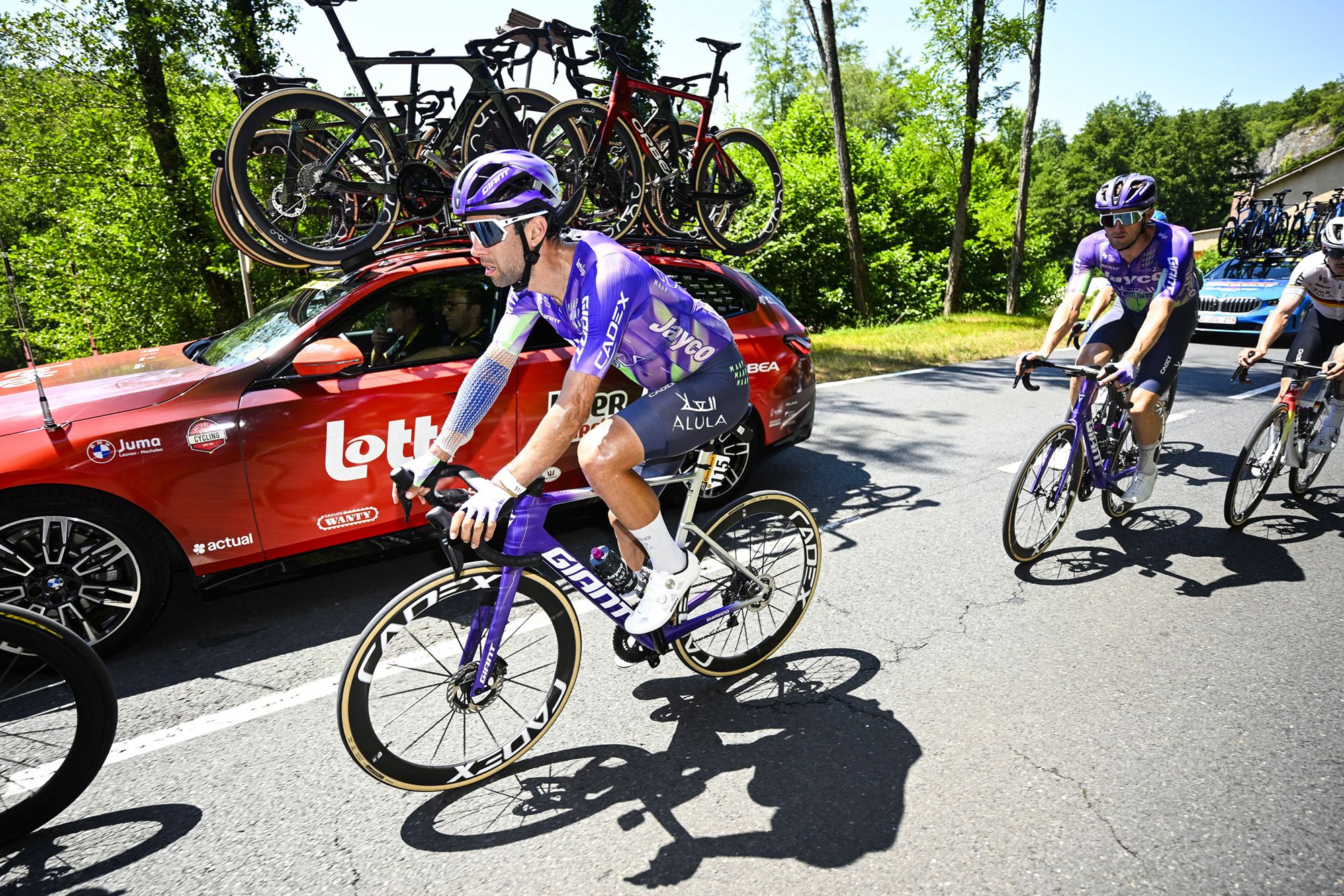"Es bueno tener amigos en el pelotón": Michael Matthews se beneficia de un pequeño acto de deportividad en el día más caluroso del Tour de Francia