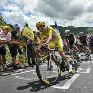 'Territorio de emboscada': por qué podría haber grandes sorpresas en las próximas etapas del Tour de Francia por el Macizo Central