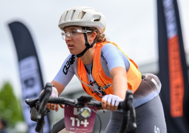 'Lloré y casi me rindo varias veces': Maddy Nutt monta una silla mecedora hacia la victoria en The Rift Gravel 330 km mientras Chase Wark gana la carrera masculina de Islandia