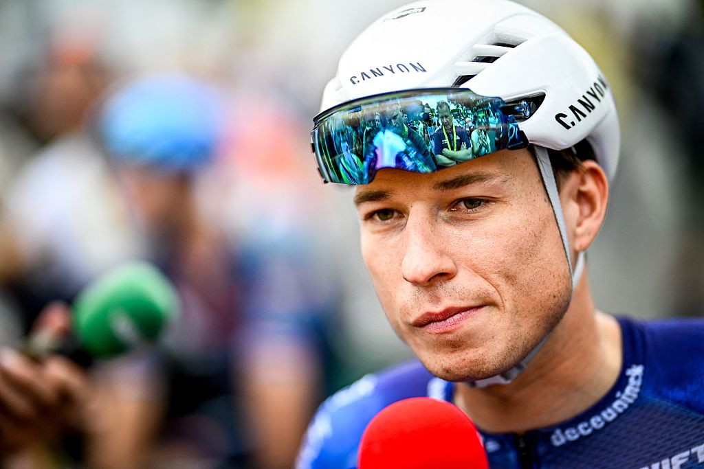 El belga Jasper Philipsen de Alpecin-Premier Tech fotografiado al inicio de la etapa 7 del Tour de Francia 2026 