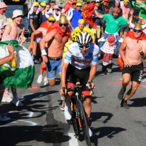 "Me alegro de que Urška no venga con mi coche": Tadej Pogačar se preparó para el ambiente "loco" de Alpe d'Huez en el Tour de Francia