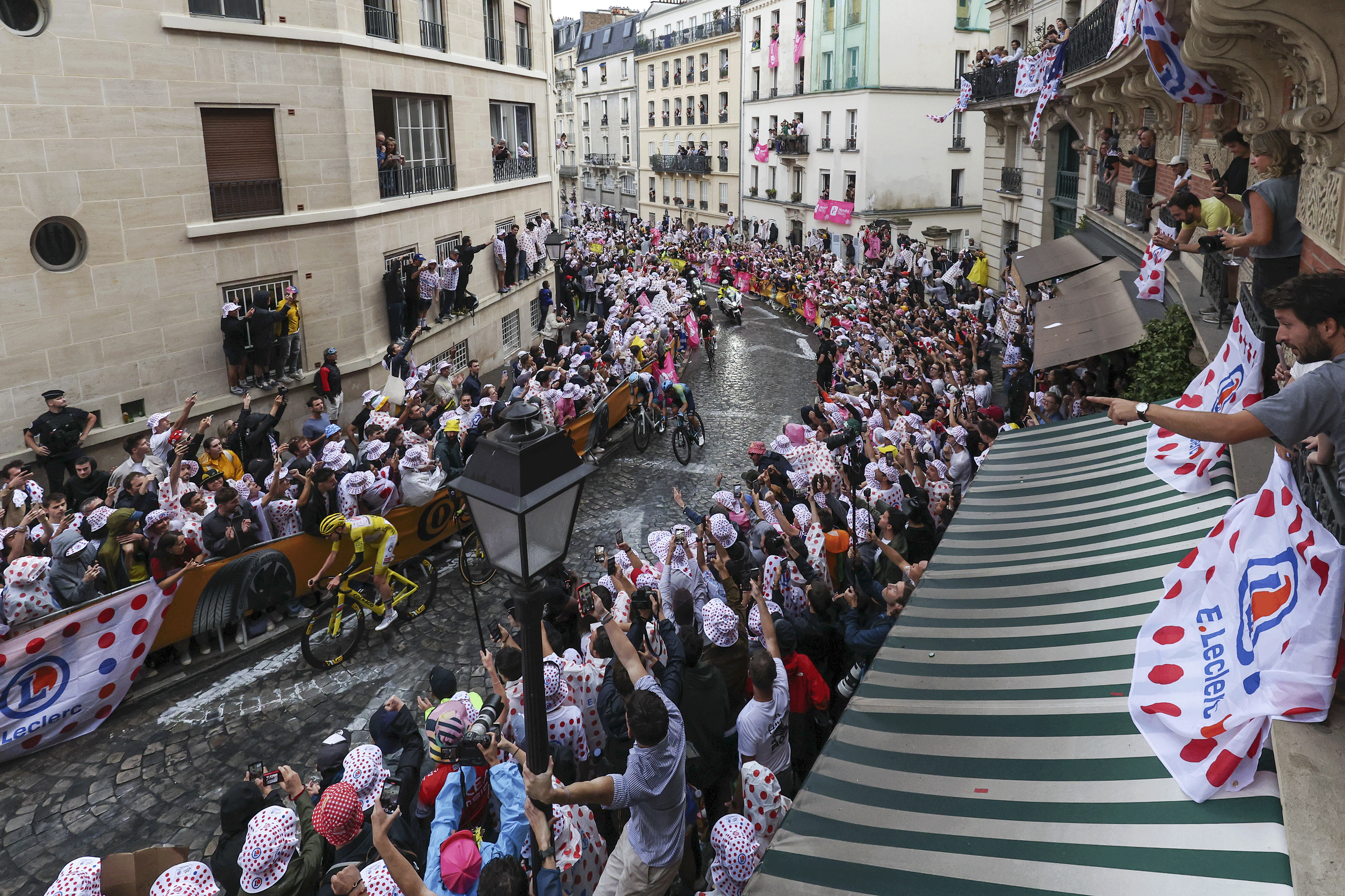 Etapa final del Tour de Francia 2026 acortada por circunstancias excepcionales provocadas por incendios forestales