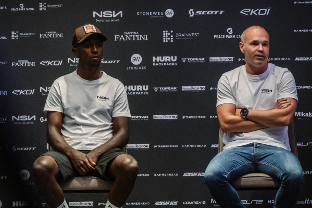 'El ciclismo es más duro que el fútbol': la leyenda del fútbol español Andrés Iniesta no está en la Copa del Mundo sino en el Tour de Francia, ya que su objetivo es hacer de NSN un equipo que 'los aficionados puedan amar'