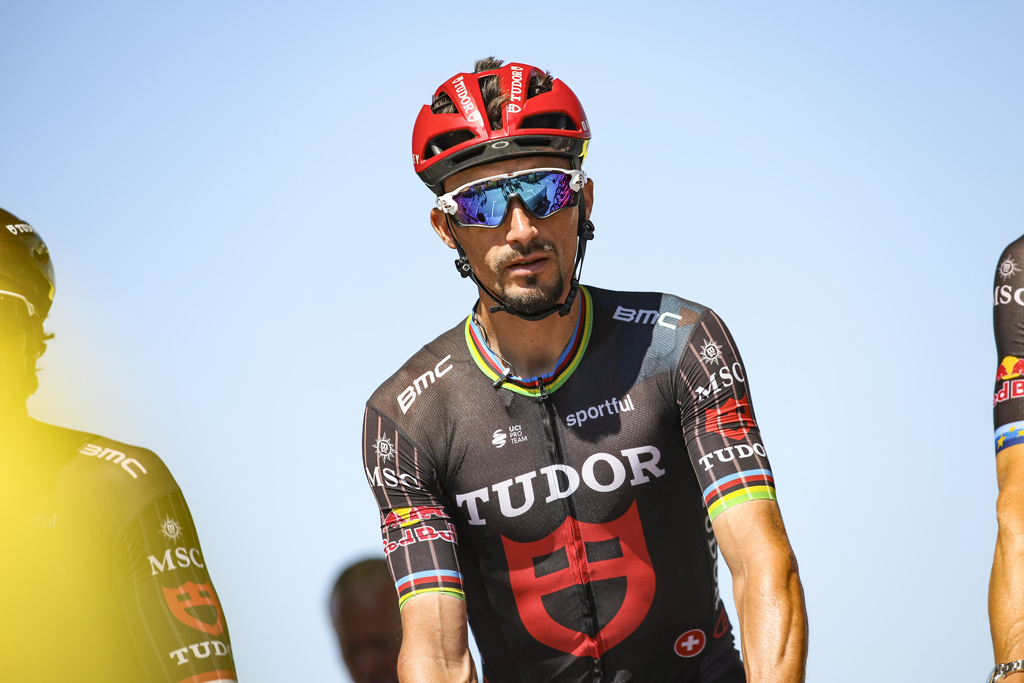 Julian Alaphilippe del Tudor Pro Cycling Team participa en la Etapa 3 del Tour de Francia 2026, desde Granollers hasta Les Angles, cubriendo 195,5 km, durante el Grand Depart Barcelone 2026, en Granollers, España, el 6 de julio de 2026. (Foto de Gongora/NurPhoto vía Getty Images)