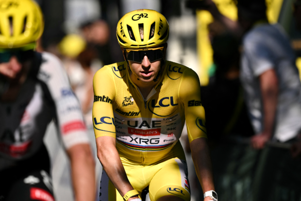 "Cuando empezamos, tenía mucho dolor de cabeza": Tadej Pogačar deja que el maillot amarillo del Tour de Francia se escape después de una etapa 4 incómodamente calurosa