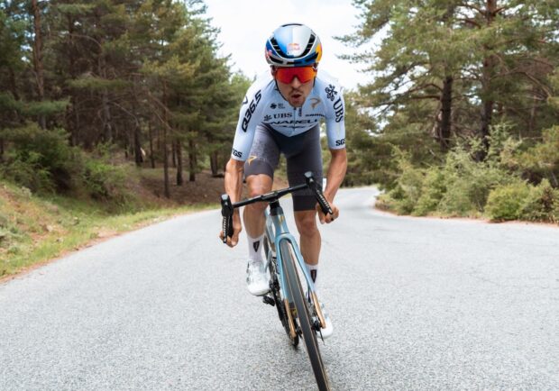 El ex ganador de etapa de Alpe d'Huez, Tom Pidcock, confirmado para liderar Pinarello-Q36.5 mientras el equipo versátil "busca oportunidades todos los días" en el Tour de Francia