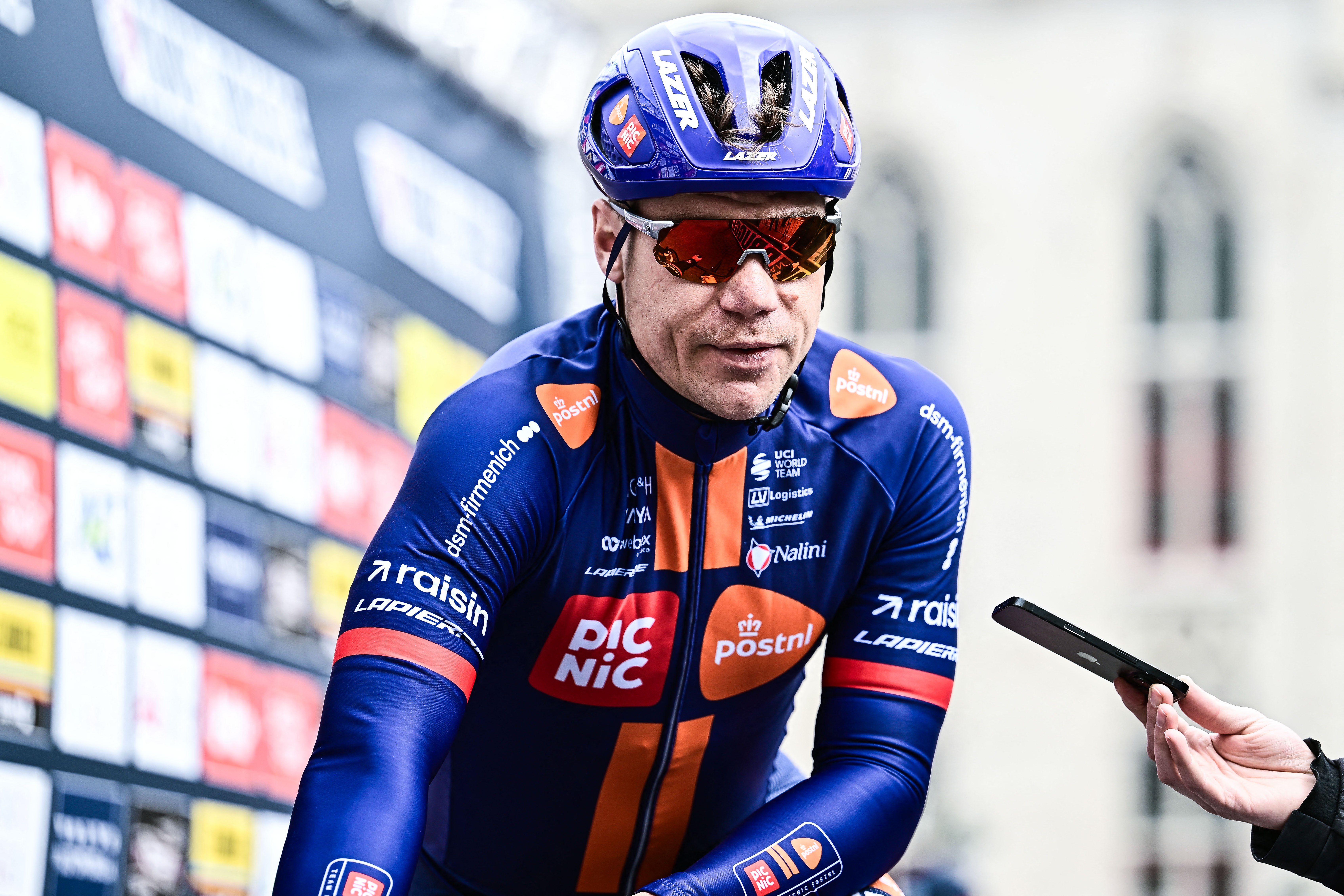 El ciclista holandés del Picnic PostNL, Fabio Jakobsen, al inicio de la Ronde van Brugge 2026