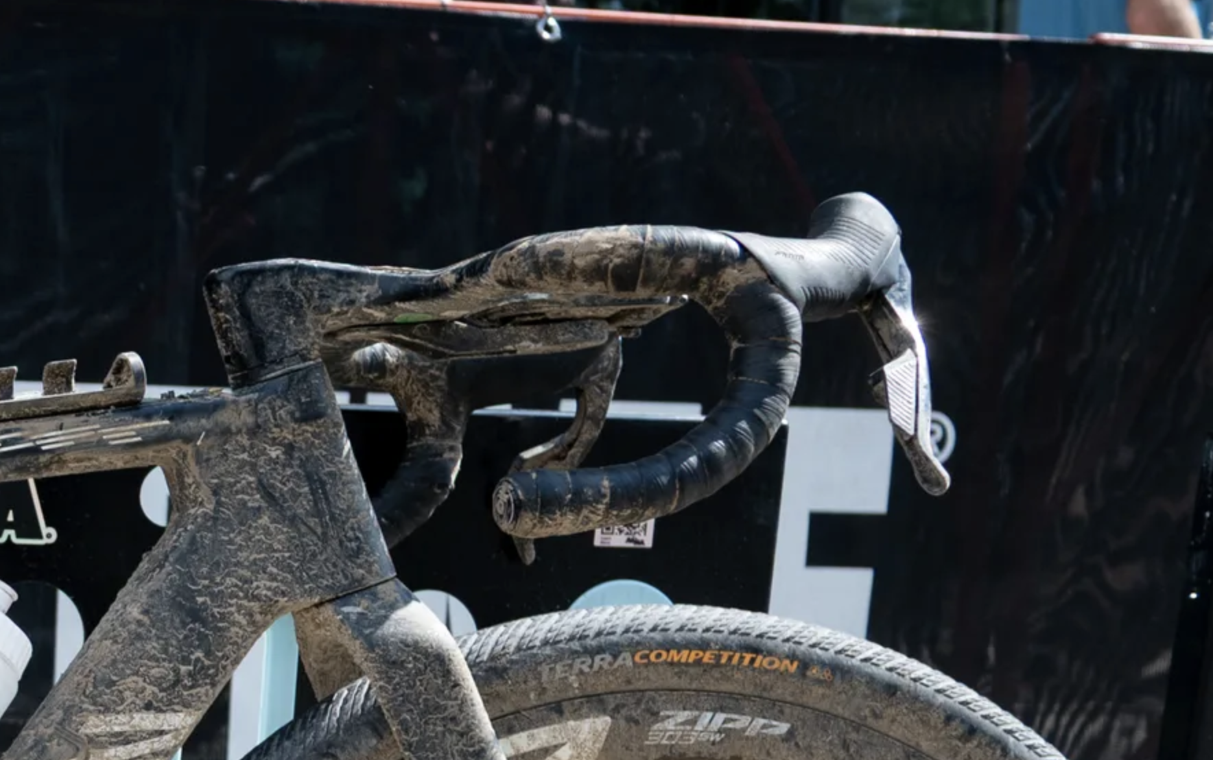 bicicleta embarrada