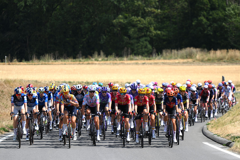 Etapa 5 del Tour de Francia Femmes 2026: una foto general del pelotón