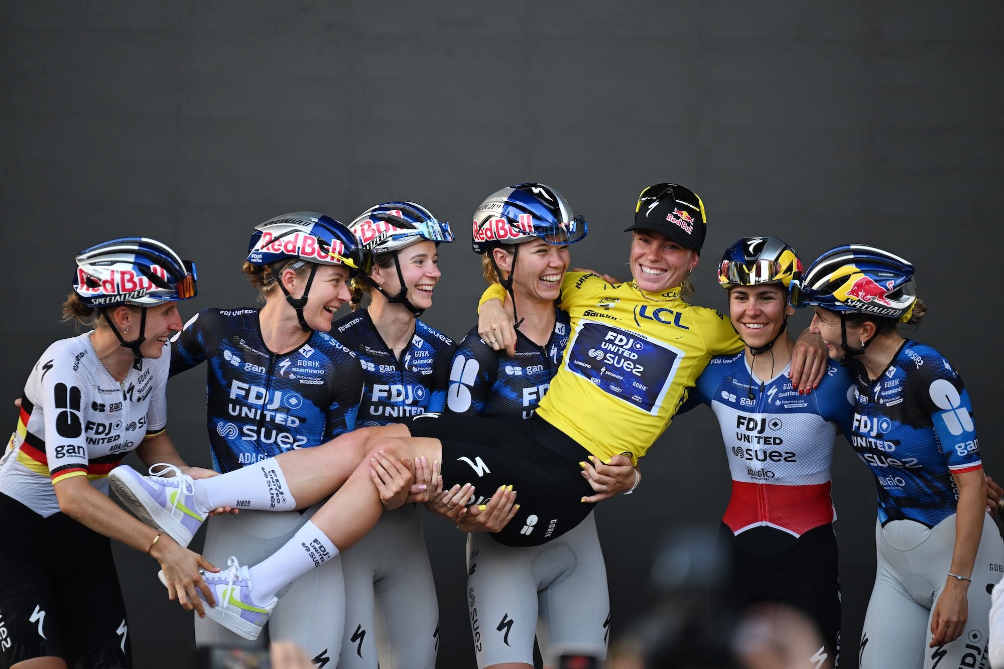 Demi Vollering y FDJ son los que más ganan mientras un equipo se queda sin un centavo: el premio en metálico del Tour de France Femmes terminado
