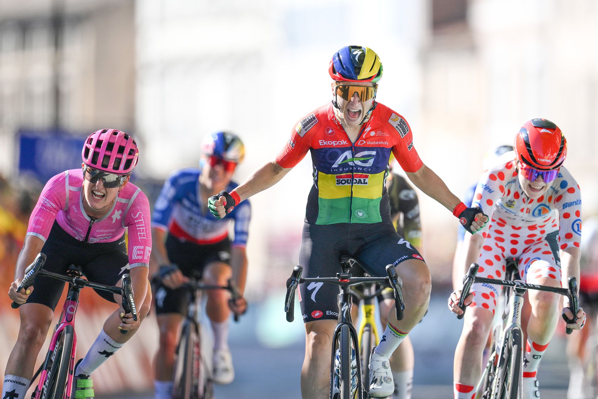 'Extenderlo a dos semanas sería un gran paso': la única historia de éxito del Tour de France Femmes en Francia Cédrine Kerbaol, emocionada por la futura expansión de la carrera