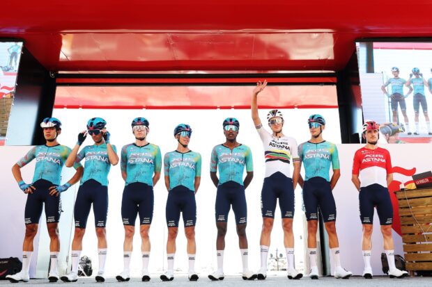 'Fue justo que lo consiguiera' - Alessandro Romele acepta la tarjeta amarilla por el accidente que provocó que Luca Van Boven abandonara la Vuelta a España