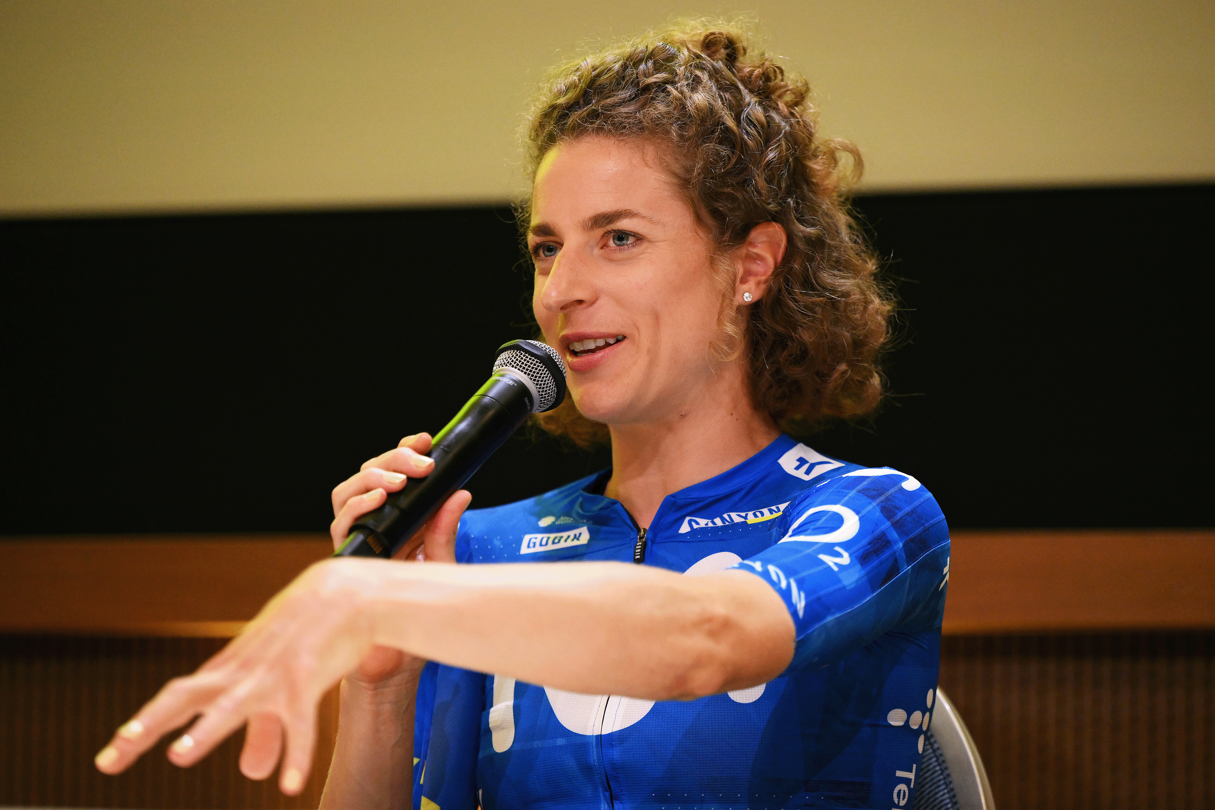 Marlen Reusser de Suiza y Team Movistar se reúne con la prensa durante el 5º Tour de Francia Femmes 2026, conferencia de prensa / #UCIWWT / el 31 de julio de 2026 en Lausana, Francia. (Foto de Alex Broadway/Getty Images)