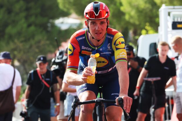 Mads Pedersen abandona la Vuelta a España