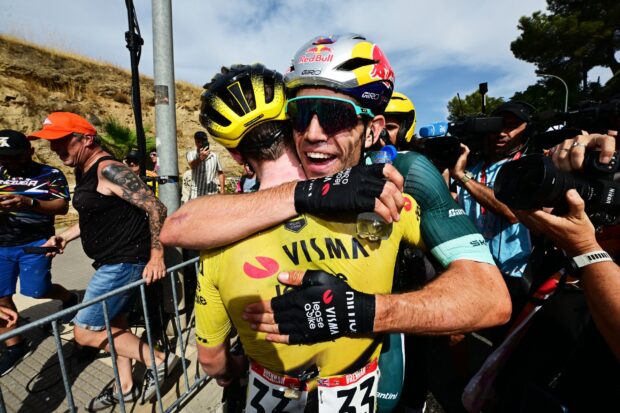 'No creo que fuera muy popular en esa escapada': Matthew Brennan bloquea los ataques de sus rivales con una actuación imperiosa para recompensar a Wout van Aert en la Vuelta a España