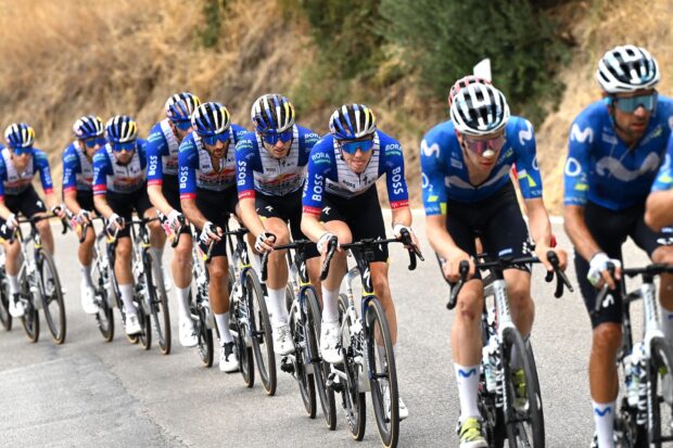 'Primož sabe que todavía tiene posibilidades de ganar': los compañeros de equipo de Roglič en la Vuelta a España dicen que el esloveno se mantiene optimista antes de la batalla final por la general