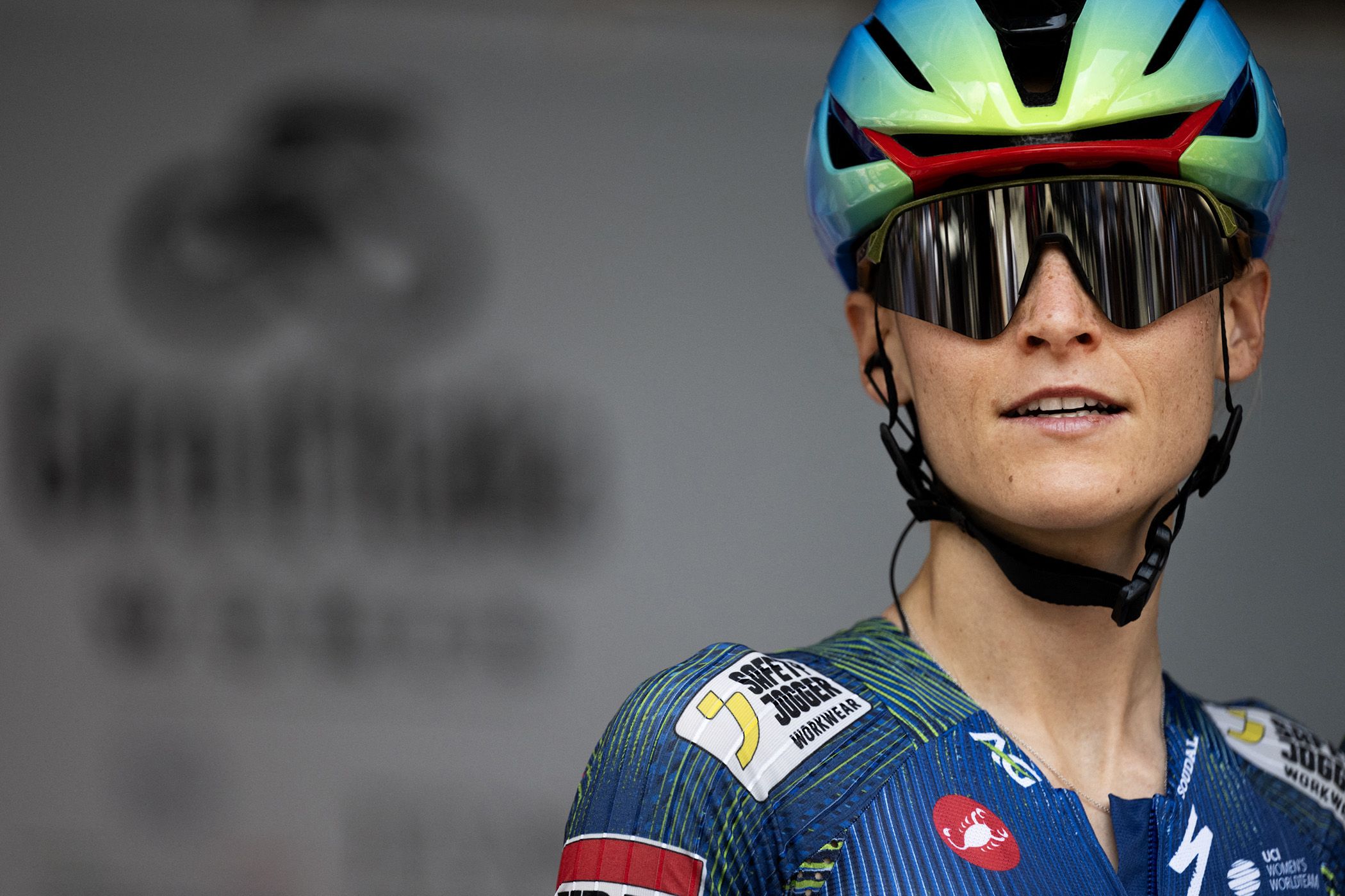 Urška Žigart se fractura la mandíbula en una caída en el Faun Tour Femmes
