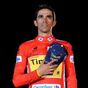 'No es un regalo, es gracias a su arduo trabajo': el último ganador de la Vuelta a España de España, Alberto Contador, rinde homenaje a Enric Mas mientras la victoria de 2026 se acerca para su sucesor