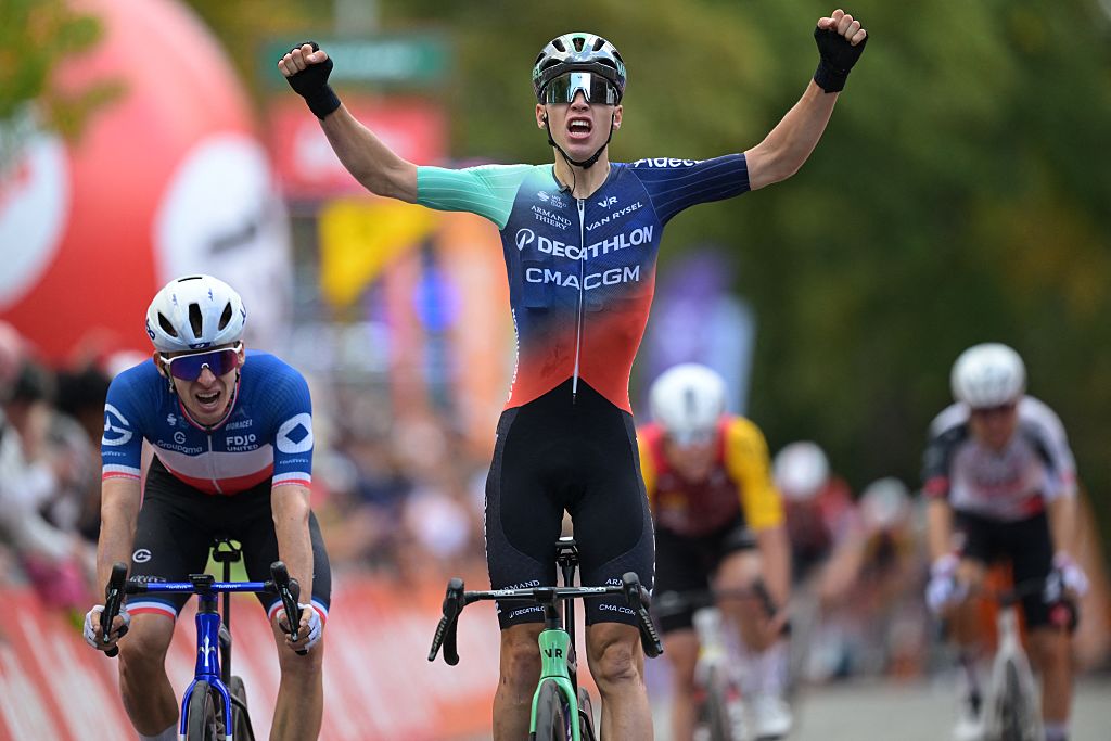 Aubin Sparfel (Decathlon CMA CGM) gana el GP de Valonia en Namur. BELGA FOTO DAVID PINTENS (Foto de DAVID PINTENS / BELGA MAG / Belga / AFP vía Getty Images)