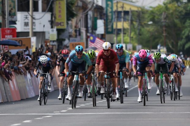 "Pensé que lo tenía": Riley Pickrell, a punto de ganar la primera etapa del Tour de Langkawi, mientras cierra el año con Modern Adventure, donde "lo que vendieron es exactamente lo que yo obtuve".